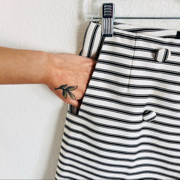 TOPSHOP Black & White Striped Button Suit Mini Skirt - Picture 5 of 12